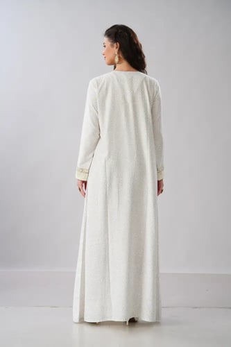 جلابية استايل بحريني لون اوف وايت موديل WS6-152