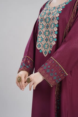 جلابية استايل بحريني لون عودي موديل DB6-158