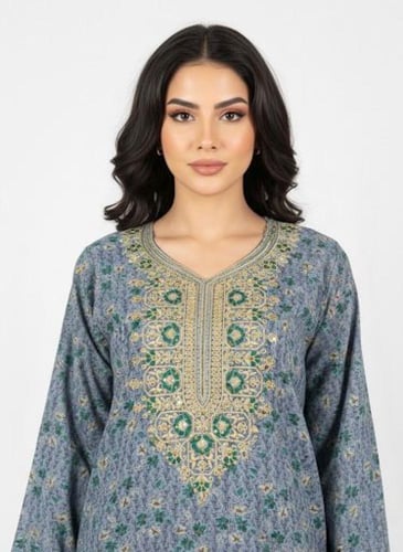 جلابية كشميري صدرية مربعه لون ازرق فاتح موديل SQ6-...