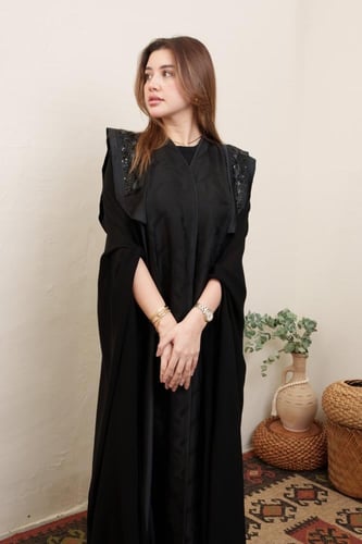 عباية قطري سوداء موديل MR-003