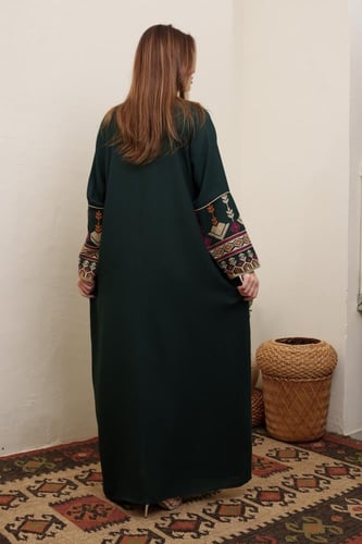 جلابية استايل اردني لون زيتي موديل DB4-23