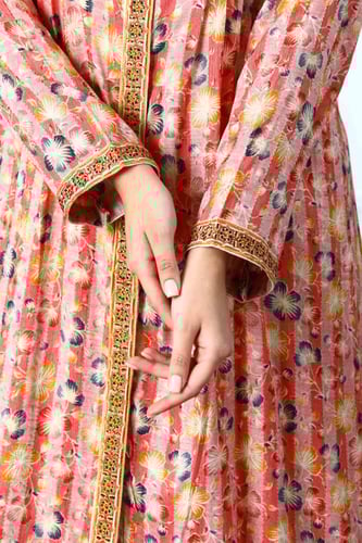 جلابية كويتية لون فوشي موديل DB5-66