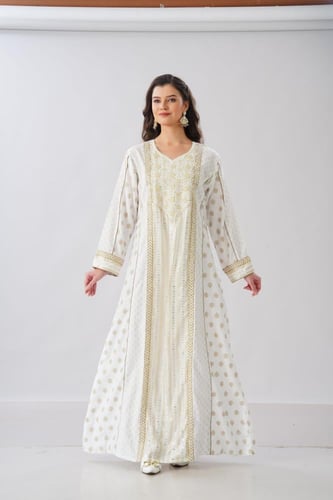 جلابية استايل بحريني لون اوف وايت موديل WS6-153