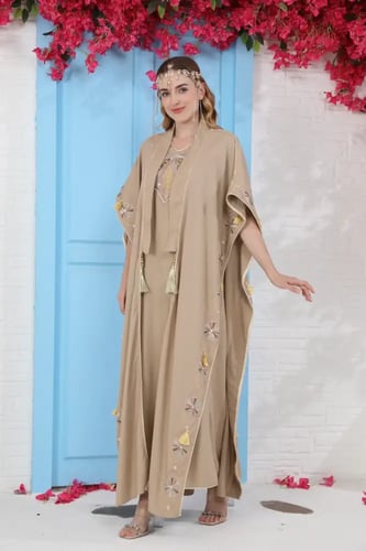 جلابية استايل كويتي لون كافيه فاتح موديل CH5-23