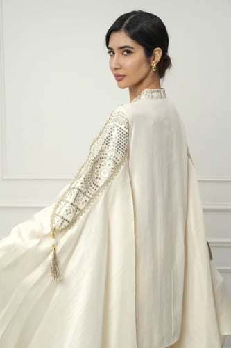 طقم بنطلون استايل تركي لون كريمي موديل CH6-3167A