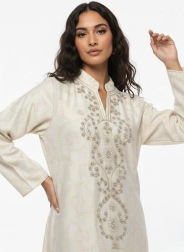 جلابية كويتي ستاتي لون بيج فاتح موديل CH6-107