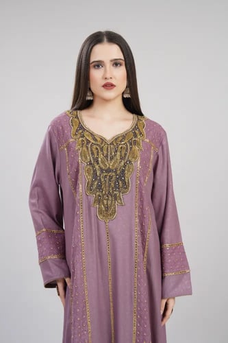 جلابية استقبال لون لحمي موديل WS6-140