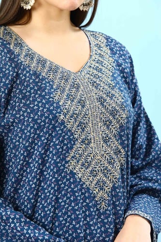 جلابية كشميري لون بحري موديل SQ5-134