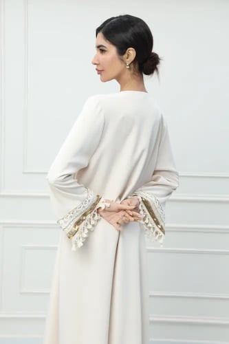 جلابية استايل كويتي لون سكري موديل CH6-118