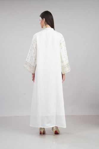 جلابية استايل كويتي لون اوف وايت موديل KK6-90