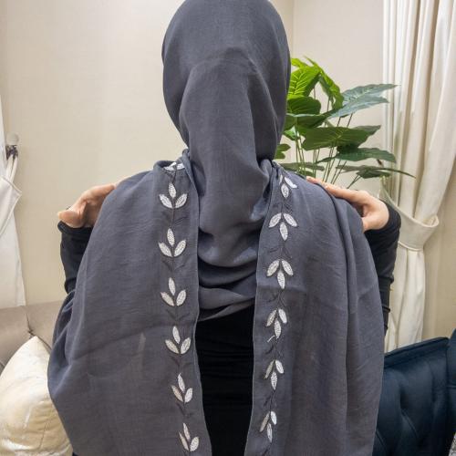 طرحة مطرزة لونين رمادي بتطريز ابيض موديل TR-026