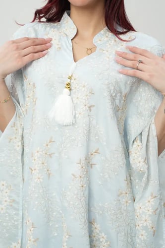 جلابية كويتي تصميم فراشة لون سماوي موديل CH6-79