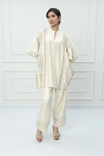 طقم بنطلون استايل تركي لون كريمي موديل CH6-3162A