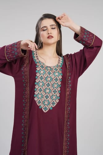 جلابية استايل بحريني لون عودي موديل DB6-158