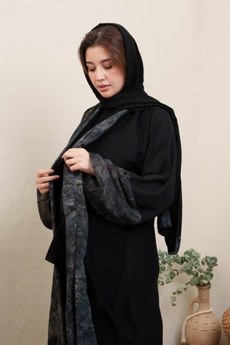 عباية سوداء موديل MR-007