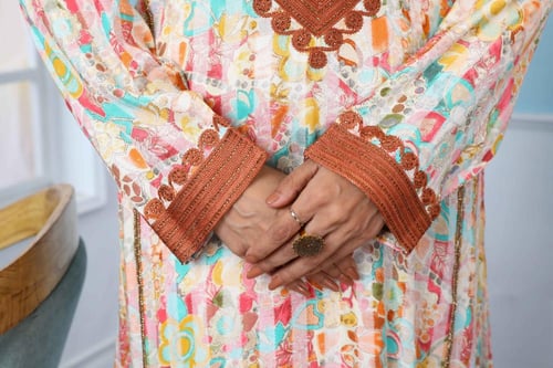 جلابية استايل مغربي لون بني موديل DB5-60