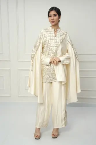 طقم بنطلون استايل تركي لون كريمي موديل CH6-3167A