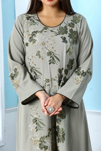 جلابية استايل بحريني لون عشبي موديل DB5-50