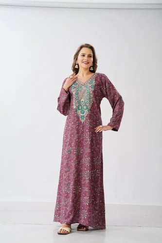 جلابية استايل مخور اماراتي لون لحمي موديل SX6-108