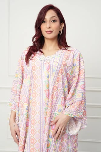 جلابية كويتي تصميم فراشة لون ملتي باستيل موديل CH6...