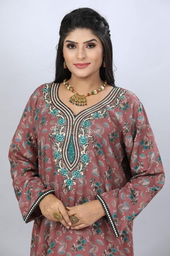 جلابية كشميري لون لحمي موديل SQ4-103