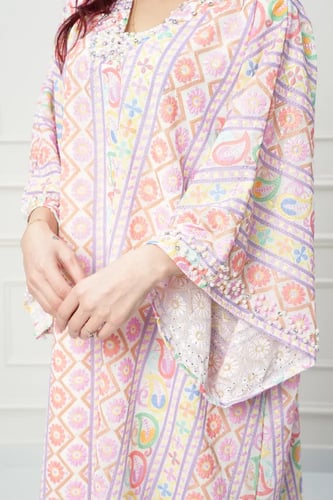 جلابية كويتي تصميم فراشة لون ملتي باستيل موديل CH6...