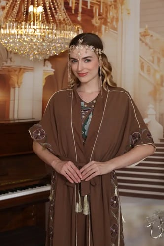 جلابية استايل كويتي لون بني موديل CH5-23