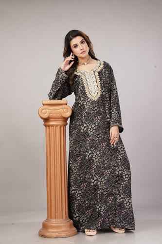 جلابية مقاسات كبيره لون اسود من الكشمير والقطن مود...