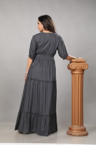 جلابية كويتية بكم قصير لون رمادي غامق موديل KK4-05...