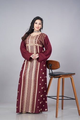 مخور اماراتي بتطريز حريري لون عنابي موديل DB4-25