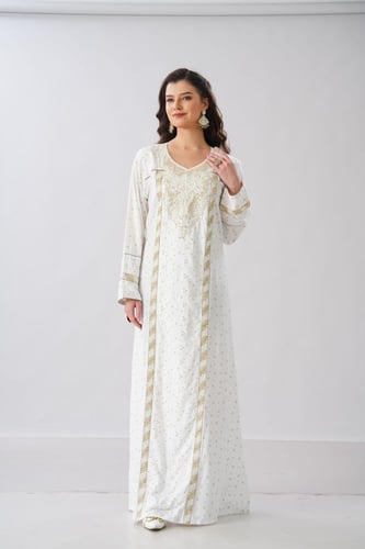 جلابية استايل بحريني لون اوف وايت موديل WS6-154