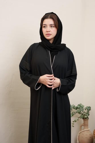 عباية كلوش سوداء موديل MR-004