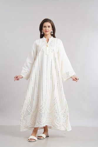 جلابية استايل كويتي لون اوف وايت موديل KK6-96