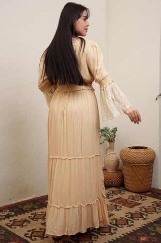 جلابية فري سايز استايل كويتي لون بيج موديل DK4-01