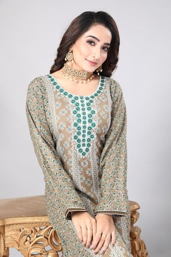 جلابية قطن منقوشة ناعمه لون بيج موديل SQ4-64