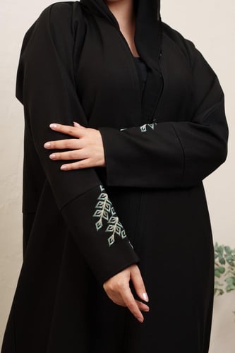 عباية سوداء موديل MR-006