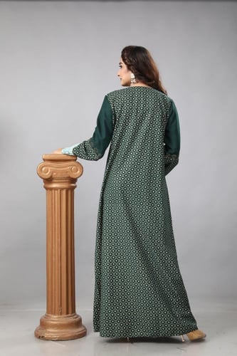 جلابية استقبال لون زيتي بولستر وقطن موديل WS4-88