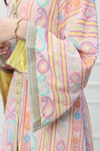 قفطان مغربي لون وردي فاتح موديل CH6-81