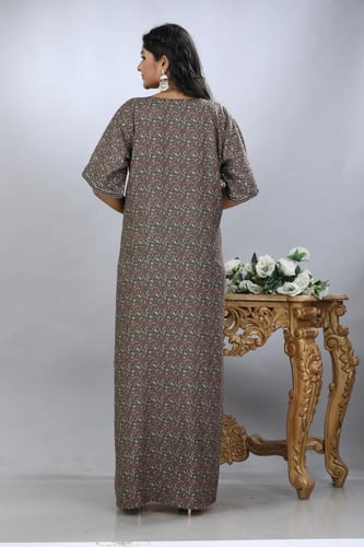 جلابية كشميري لون زيتي موديل SQ4-92