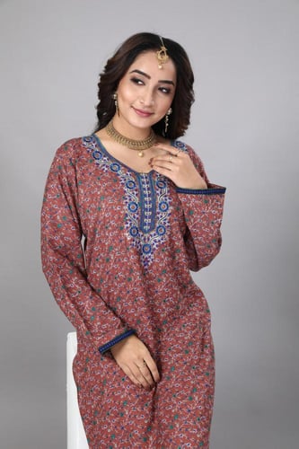 جلابية قطن مشجر كشميري طوبي مطرزة موديل SQ4-68