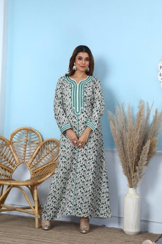 جلابية ستايل مغربي لون اخضر موديل DB4-64