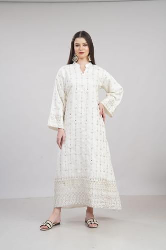 جلابية استايل كويتي لون اوف وايت موديل KK6-90