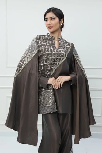 طقم بنطلون استايل تركي لون بني موديل CH6-3167A