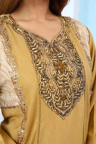 جلابية استقبال لون اصفر من البوليستر الناعم موديل...