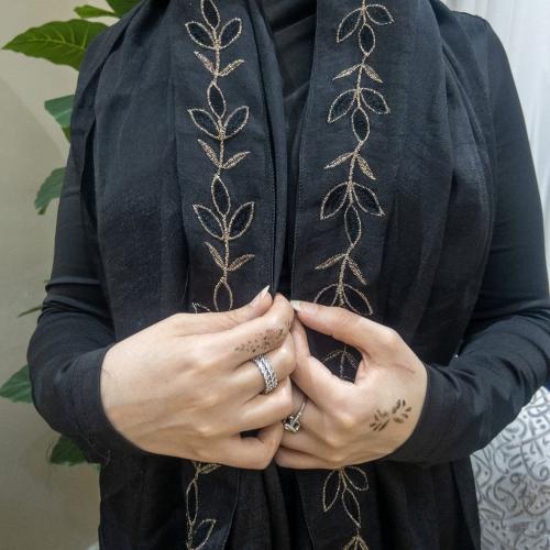 طرحة مطرزة لونين اسود بتطريز ذهبي موديل TR-026