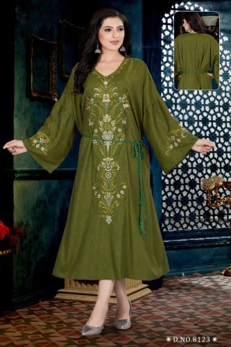 جلابية كويتية ميدي تصميم فراشة لون زيتي موديل KK-0...