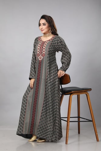 جلابية قطن ناعمه لون عودي علي زيتي موديل SQ4-81