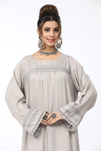 جلابية استقبال كويتي كلوش لون رمادي فاتح موديل RB-...