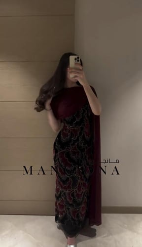 فستان مع شال اسود