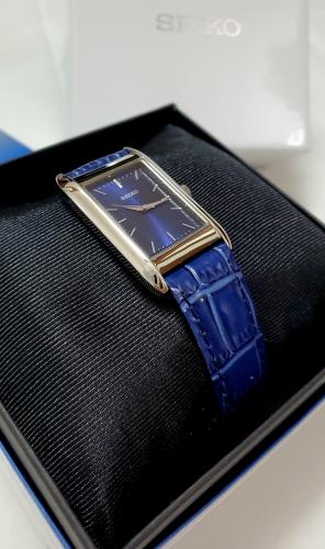 ساعة سيكو اليابانية انالوج كوارتز الرقيقة (Edg) مس...